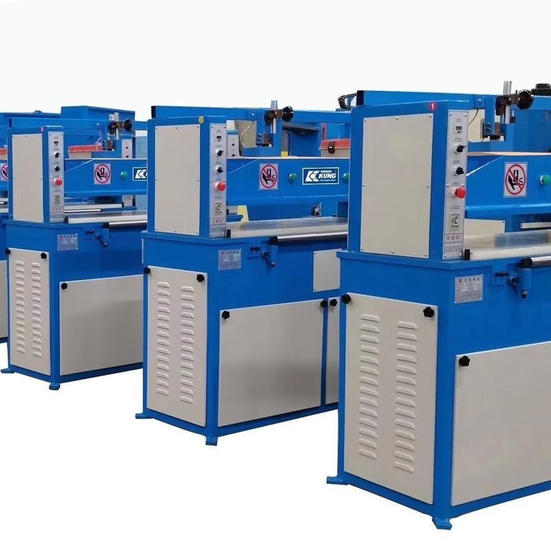 Hydraulic Footwear Plane Cutting Machine , Semi Automatic Swing Arm Cutting Machine